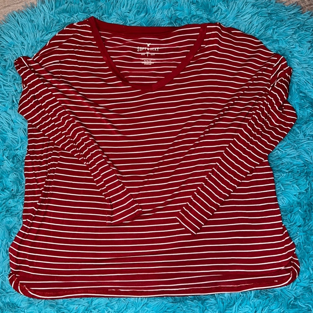 American Eagle Long Sleeve T-shirt